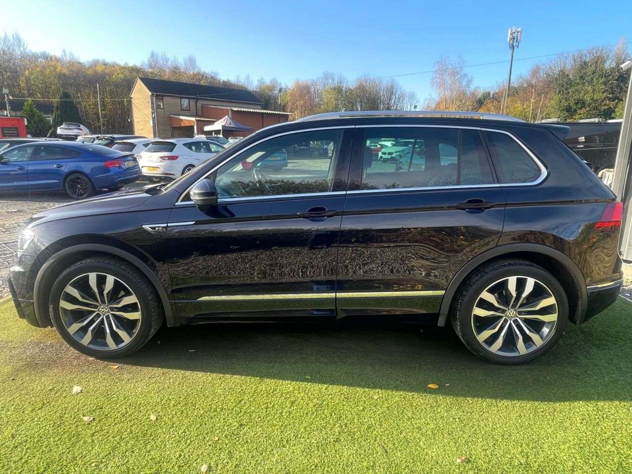 2017 VOLKSWAGEN TIGUAN 2017 VOLKSWAGEN TIGUAN