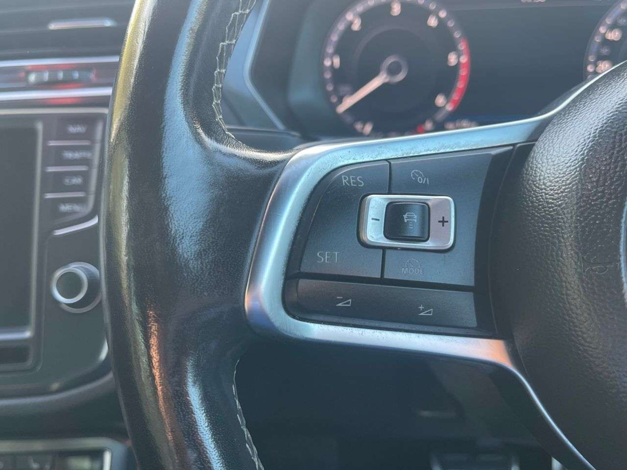 2017 VOLKSWAGEN TIGUAN 2017 VOLKSWAGEN TIGUAN