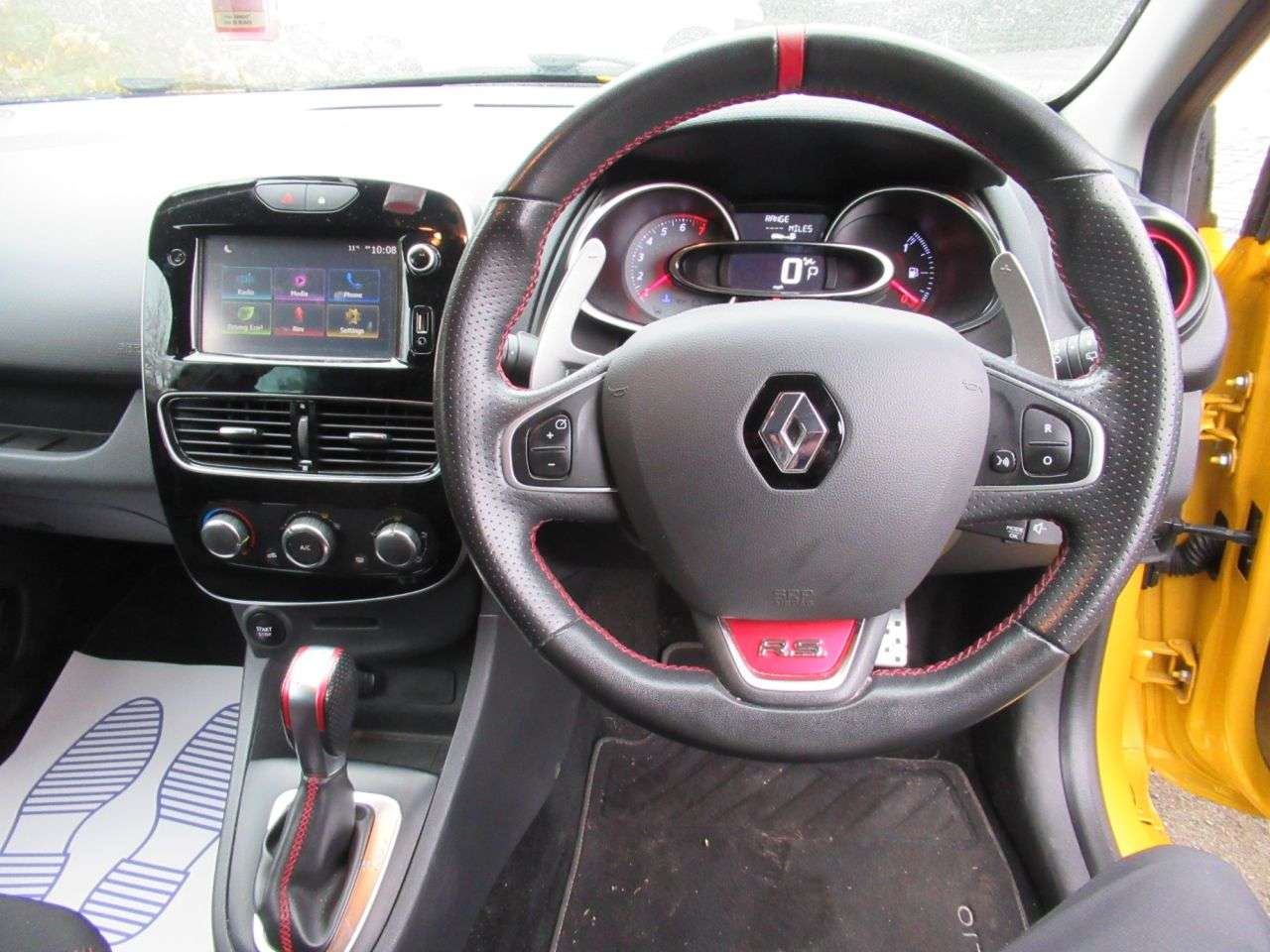 2018 RENAULT CLIO 2018 RENAULT CLIO