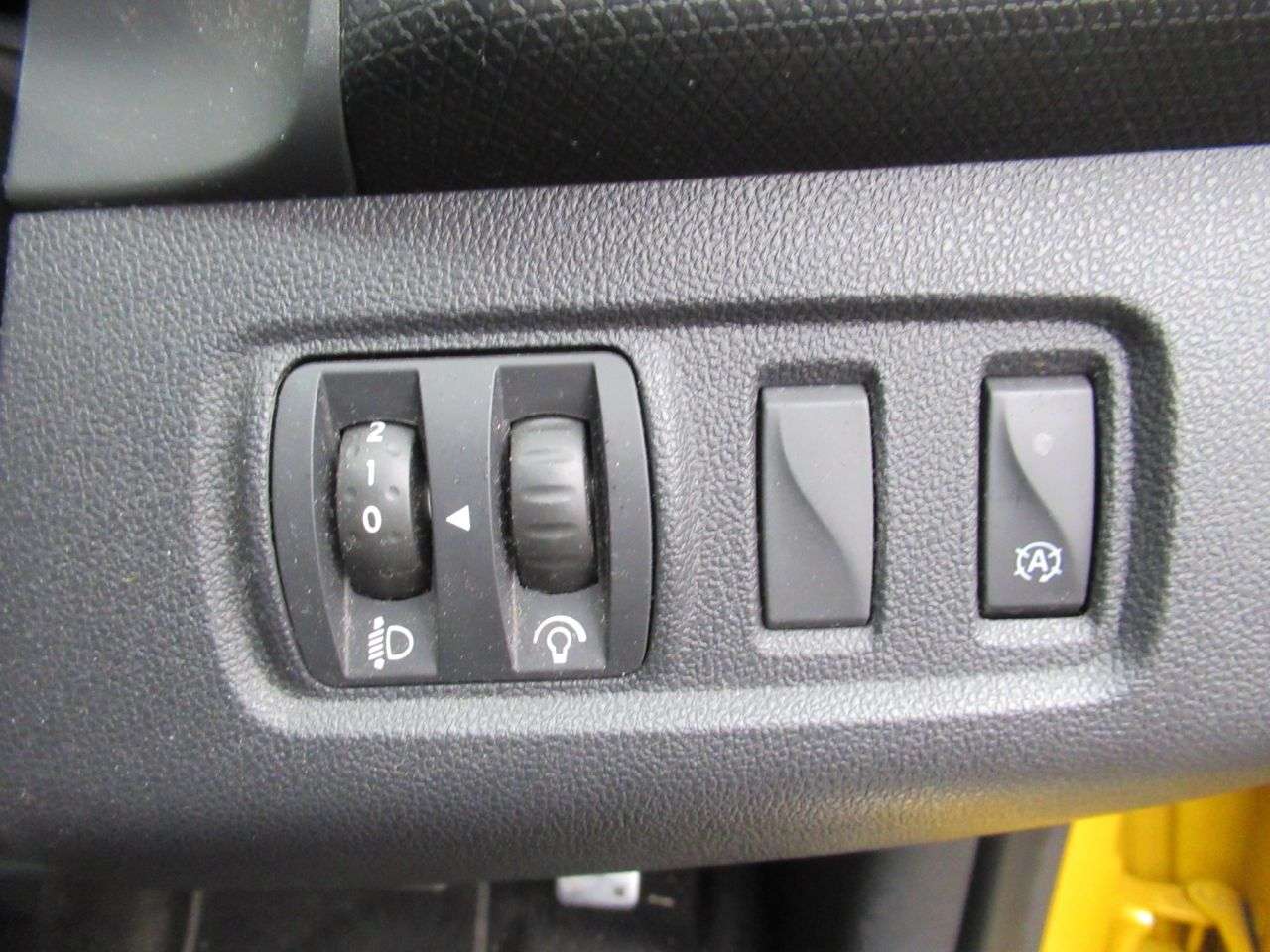 2018 RENAULT CLIO 2018 RENAULT CLIO