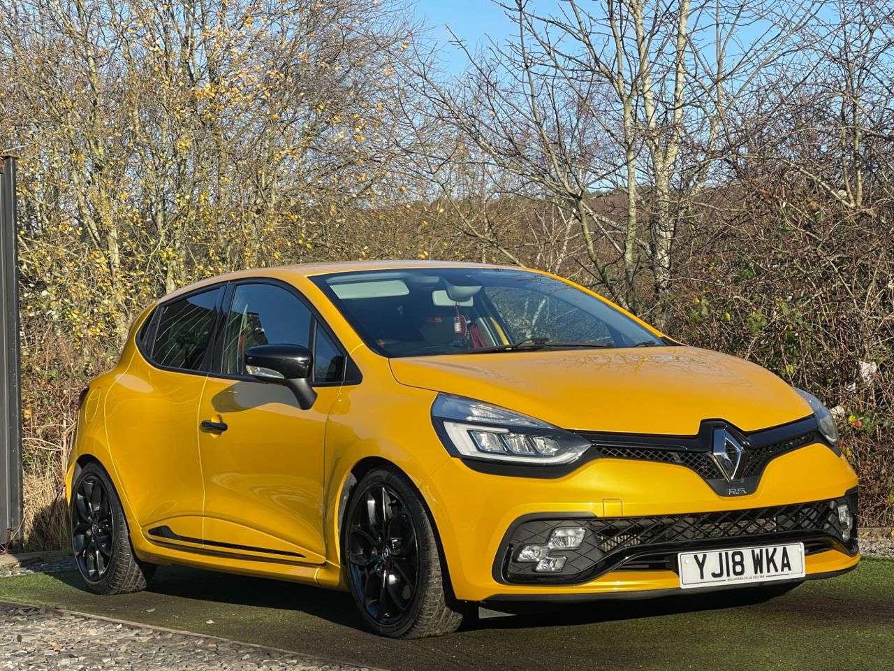 A 2018 RENAULT CLIO 1.6 TCe Renaultsport Nav Hatchback 5dr Petrol EDC Euro 6 (200 ps) BASE REFL A 2018 RENAULT CLIO 1.6 TCe Renaultsport Nav Hatchback 5dr Petrol EDC Euro 6 (200 ps) BASE REFL