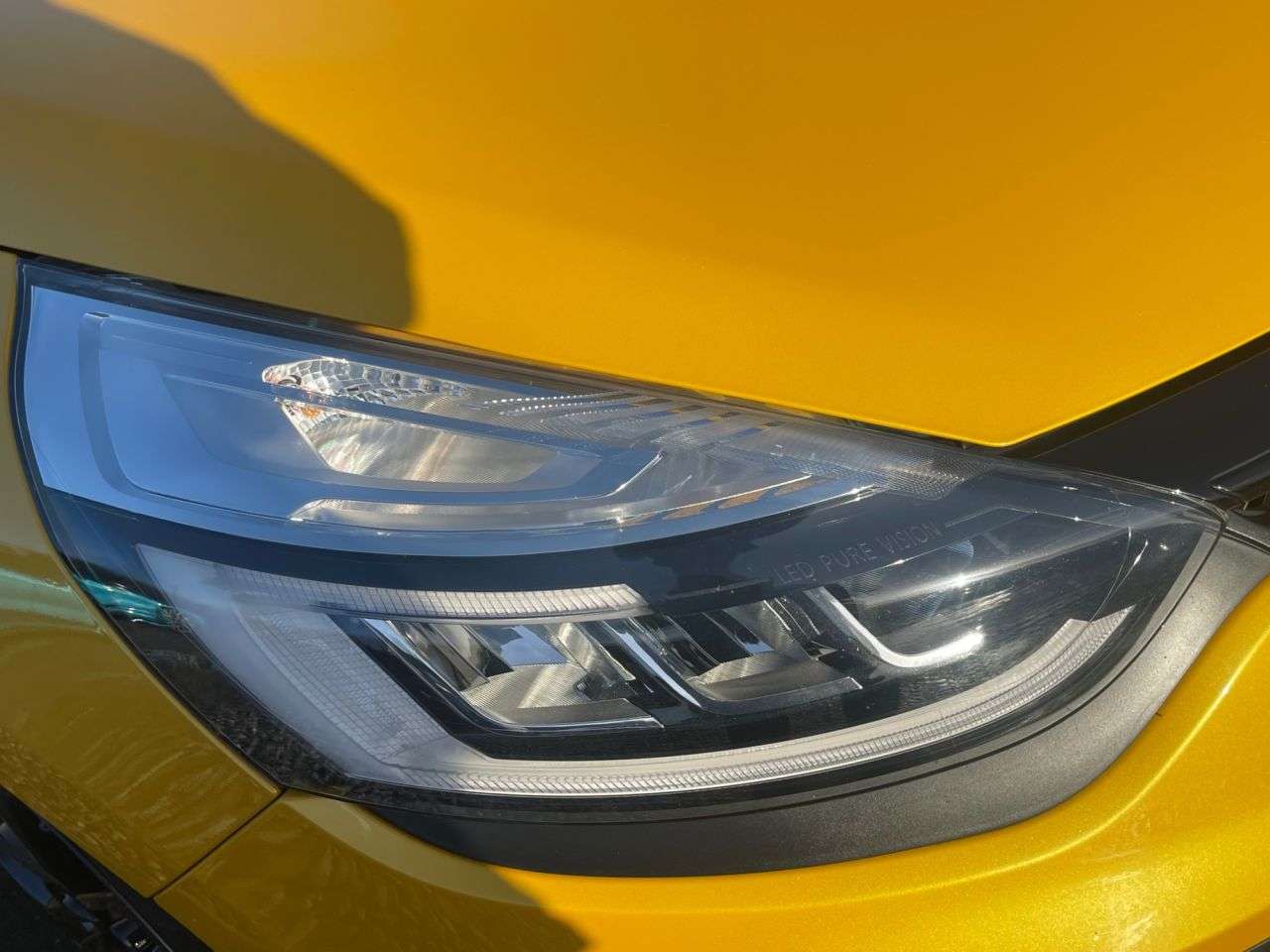 2018 RENAULT CLIO 2018 RENAULT CLIO