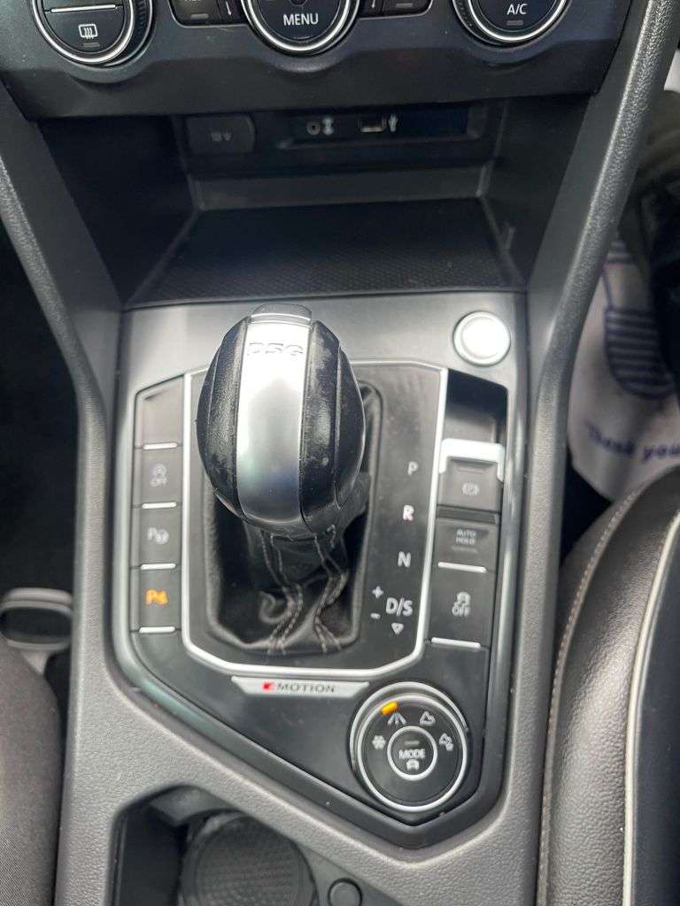 2017 VOLKSWAGEN TIGUAN 2017 VOLKSWAGEN TIGUAN