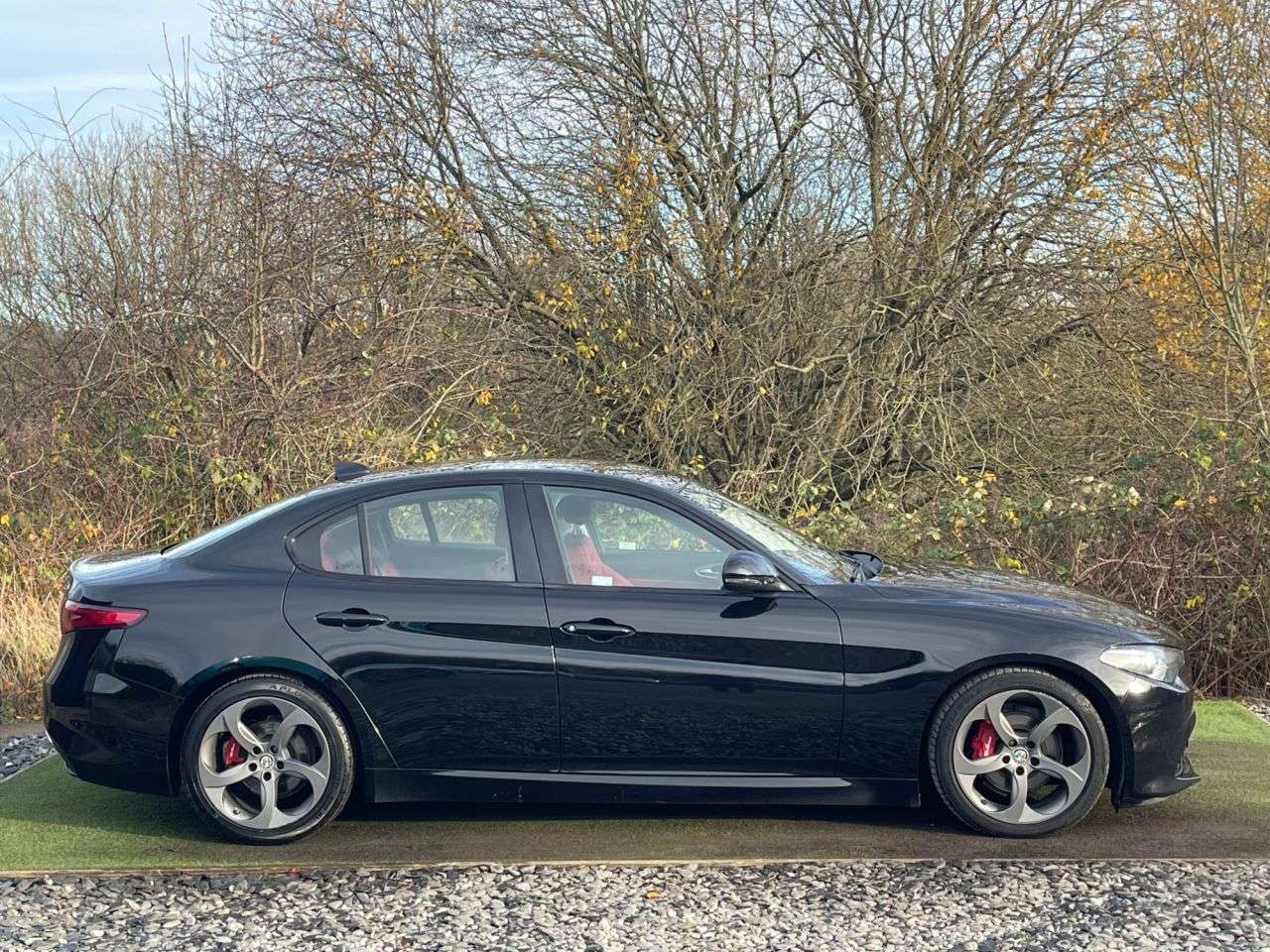 A 2018 ALFA ROMEO GIULIA 2.2 TD Speciale Saloon 4dr Diesel Auto Euro 6 (s/s) (180 ps) BEST COLOUR CO A 2018 ALFA ROMEO GIULIA 2.2 TD Speciale Saloon 4dr Diesel Auto Euro 6 (s/s) (180 ps) BEST COLOUR CO