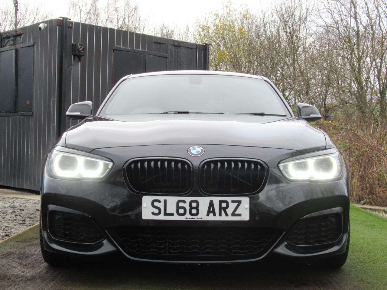 A 2018 BMW 1 SERIES 3.0 M140i Shadow Edition Hatchback 5dr Petrol Auto Euro 6 (s/s) (340 ps) UP A 2018 BMW 1 SERIES 3.0 M140i Shadow Edition Hatchback 5dr Petrol Auto Euro 6 (s/s) (340 ps) UP