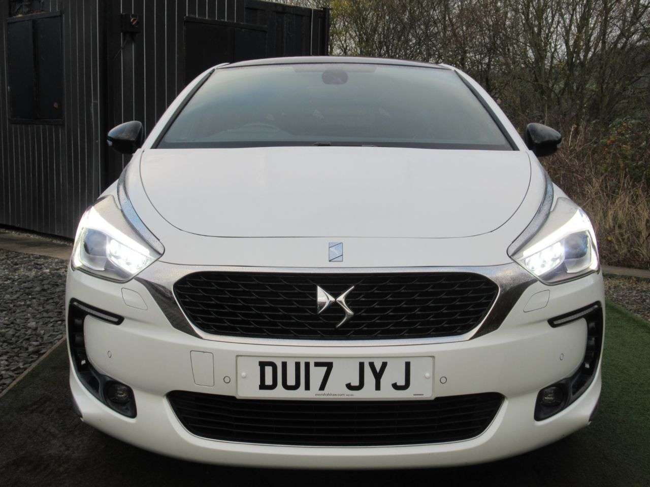 2017 DS AUTOMOBILES DS 5 2017 DS AUTOMOBILES DS 5