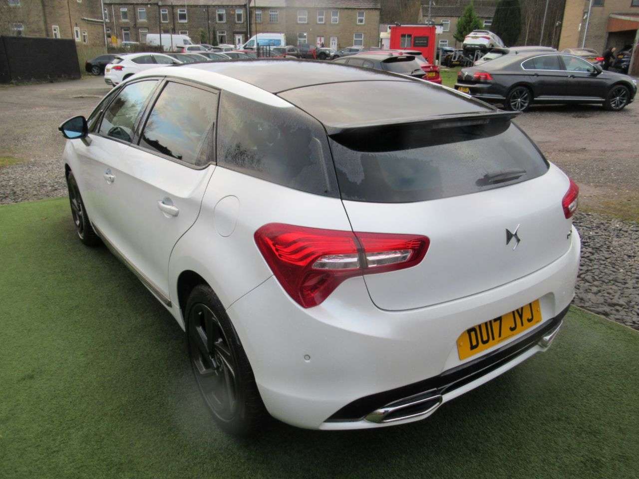 2017 DS AUTOMOBILES DS 5 2017 DS AUTOMOBILES DS 5