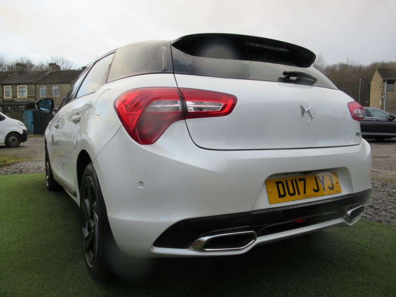 2017 DS AUTOMOBILES DS 5 2017 DS AUTOMOBILES DS 5