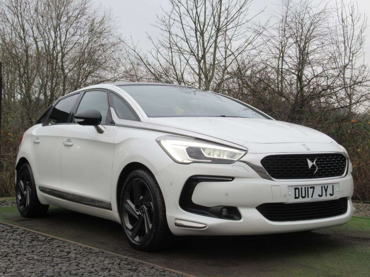 2017 DS AUTOMOBILES DS 5 2017 DS AUTOMOBILES DS 5