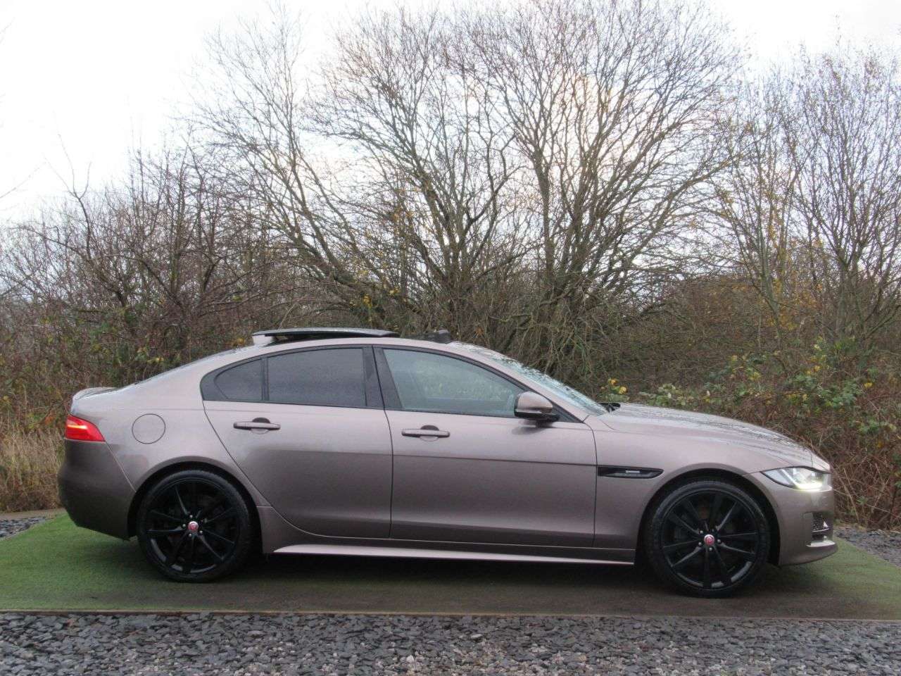 2017 JAGUAR XE 2017 JAGUAR XE