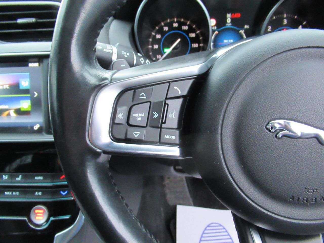 2017 JAGUAR XE 2017 JAGUAR XE