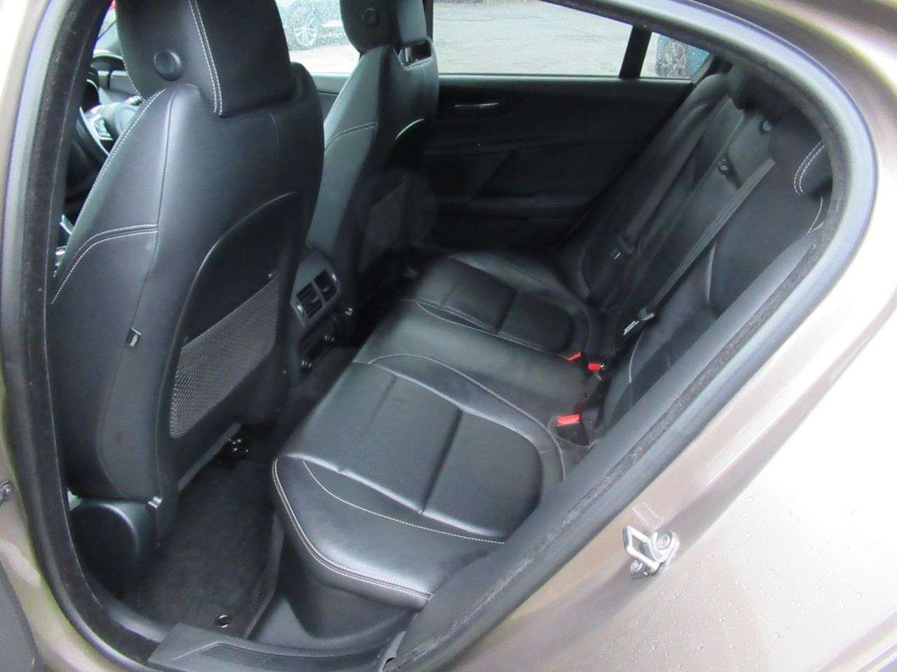 2017 JAGUAR XE 2017 JAGUAR XE