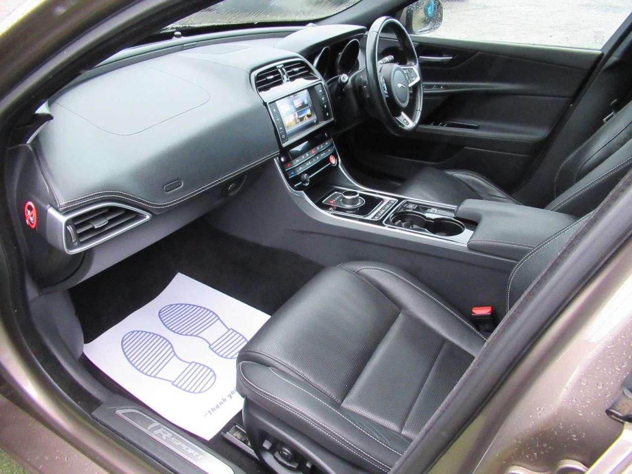 2017 JAGUAR XE 2017 JAGUAR XE