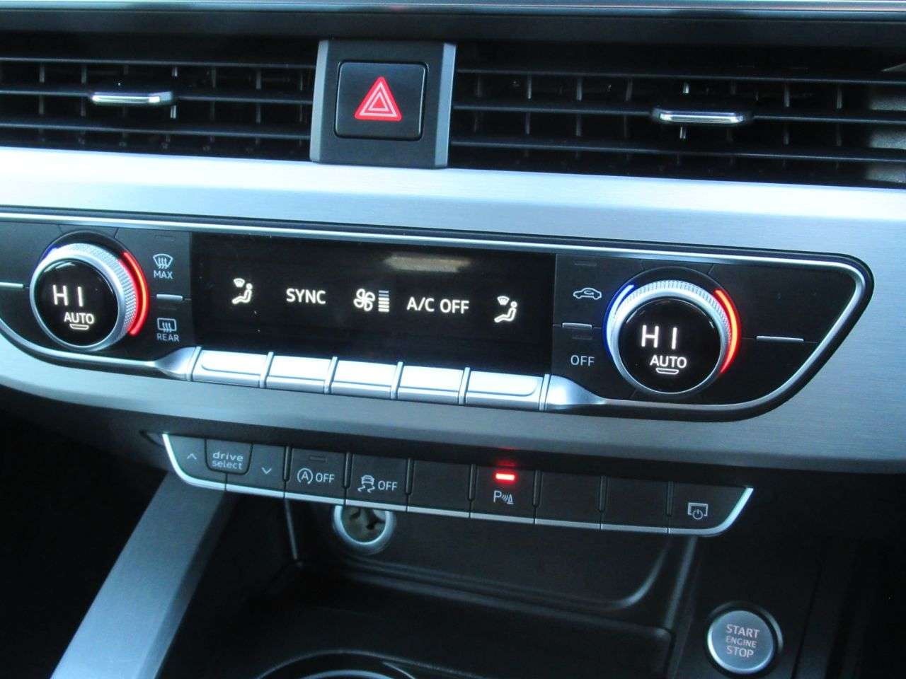 2017 AUDI A4 AVANT 2017 AUDI A4 AVANT