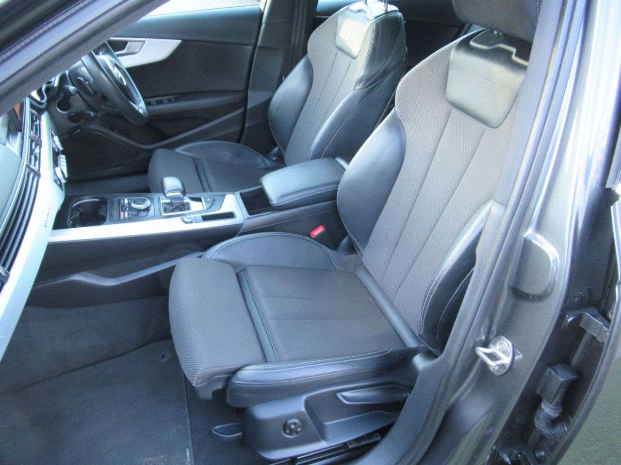 2017 AUDI A4 AVANT 2017 AUDI A4 AVANT