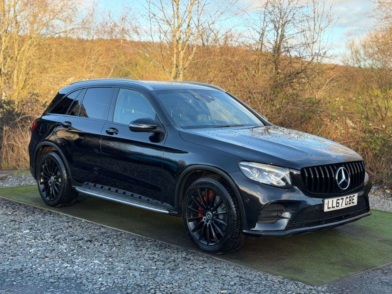 A 2017 MERCEDES-BENZ GLC 2.1 GLC220d AMG Line (Premium Plus) SUV 5dr Diesel G-Tronic 4MATIC Euro 6 ( A 2017 MERCEDES-BENZ GLC 2.1 GLC220d AMG Line (Premium Plus) SUV 5dr Diesel G-Tronic 4MATIC Euro 6 (