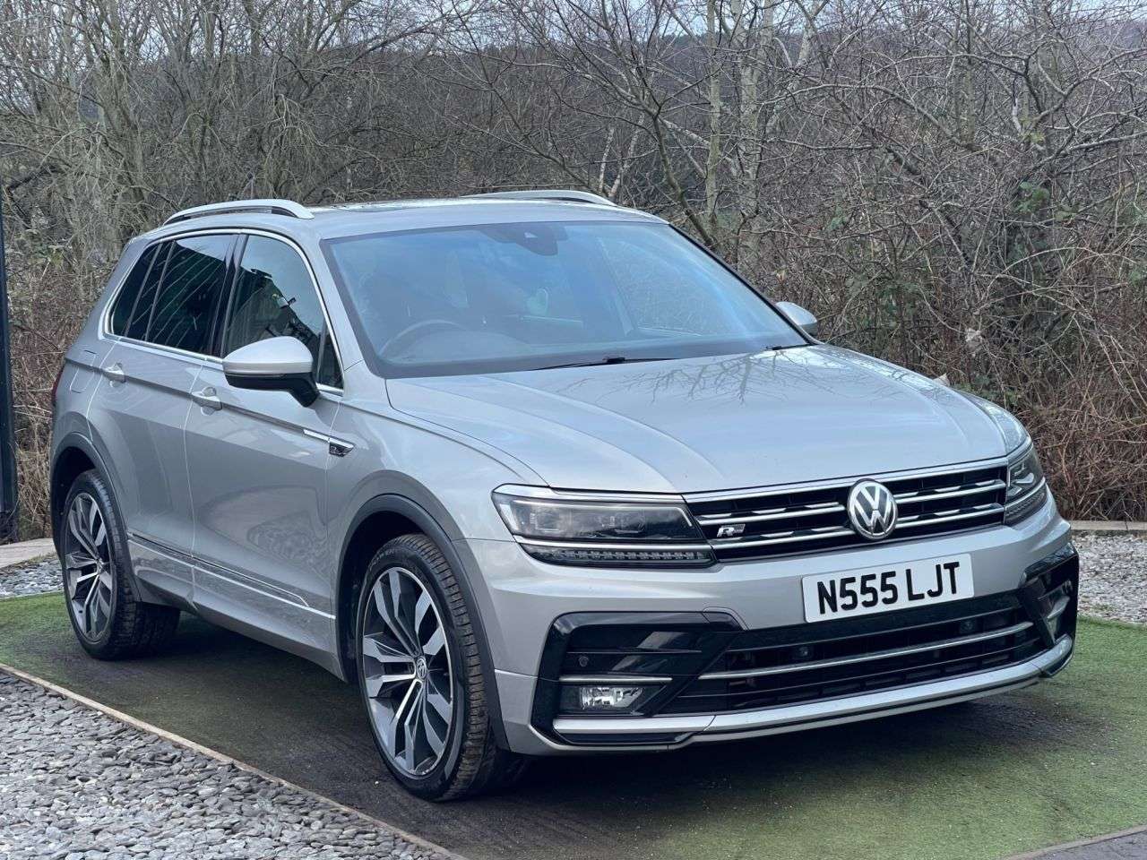 A 2018 VOLKSWAGEN TIGUAN 2.0 TDI R-Line SUV 5dr Diesel DSG 4Motion Euro 6 (s/s) (150 ps) GOOD SERVIC A 2018 VOLKSWAGEN TIGUAN 2.0 TDI R-Line SUV 5dr Diesel DSG 4Motion Euro 6 (s/s) (150 ps) GOOD SERVIC