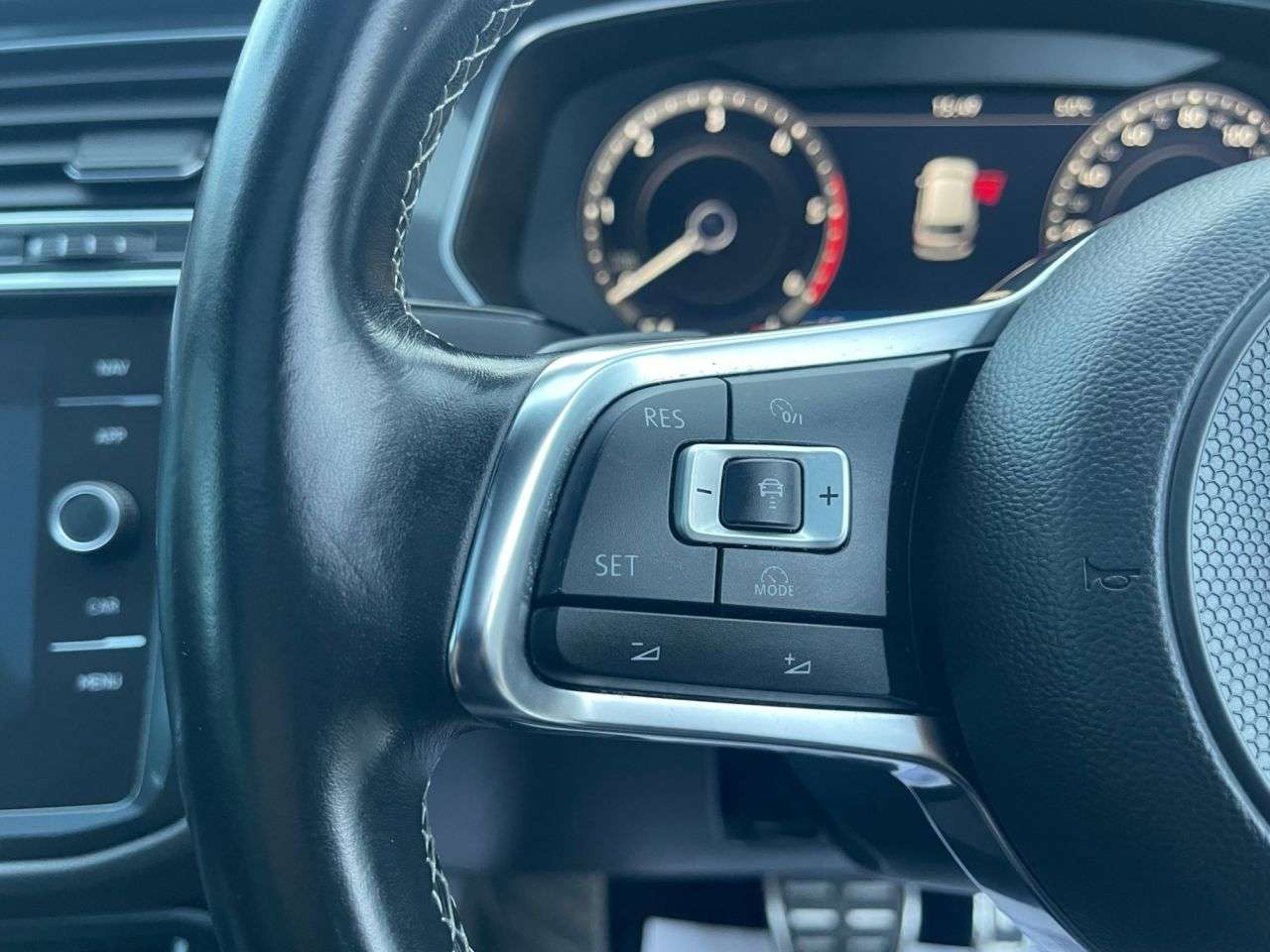 2018 VOLKSWAGEN TIGUAN 2018 VOLKSWAGEN TIGUAN