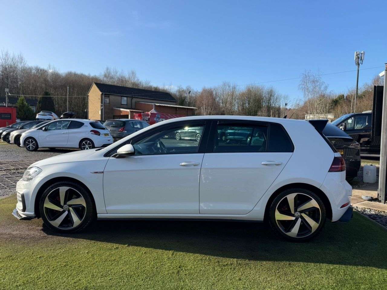 2017 VOLKSWAGEN GOLF 2017 VOLKSWAGEN GOLF