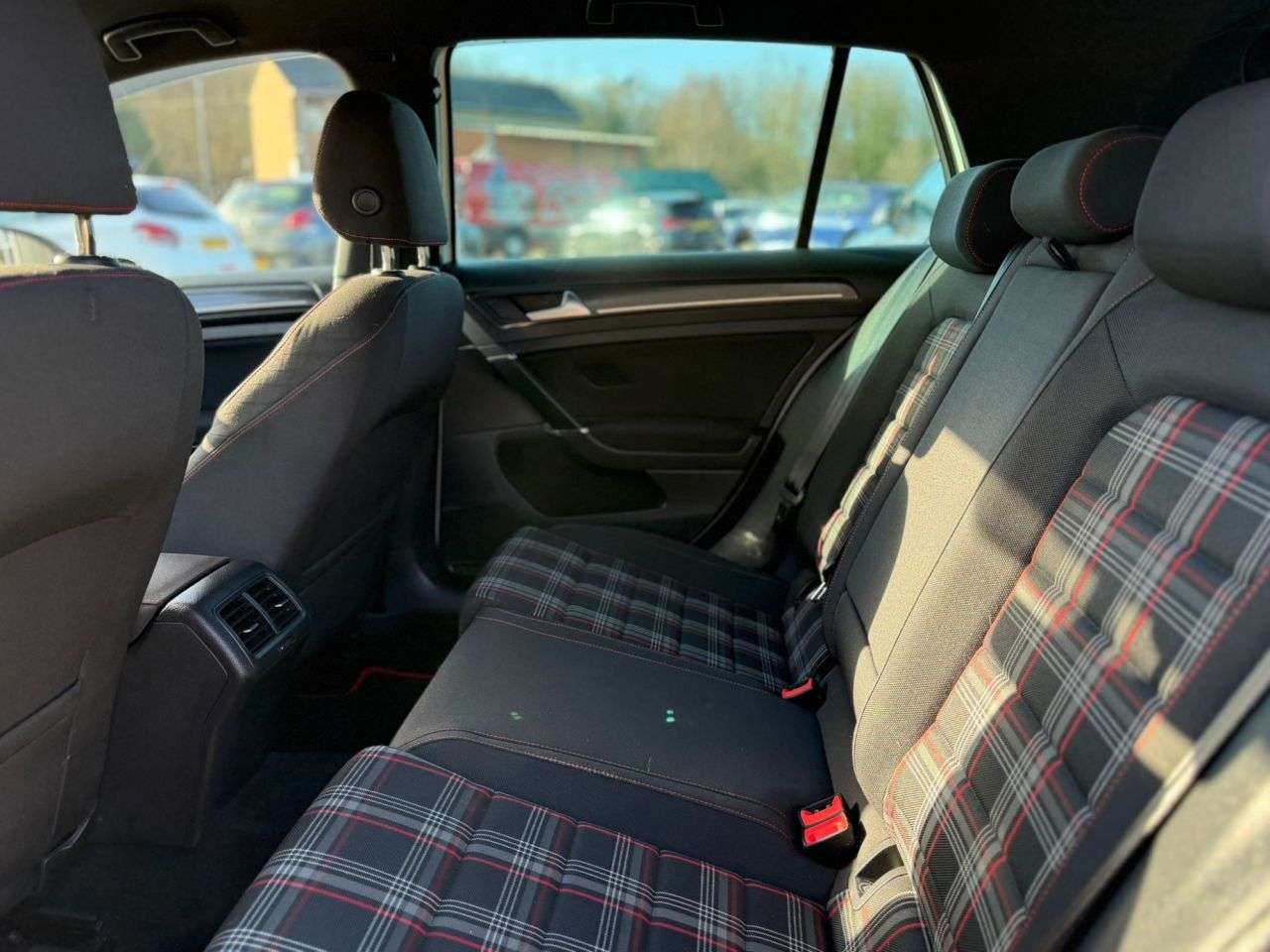 2017 VOLKSWAGEN GOLF 2017 VOLKSWAGEN GOLF