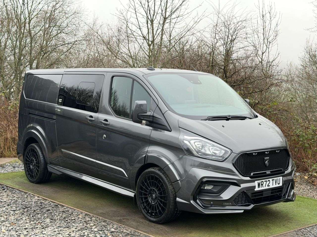 A 2022 FORD TRANSIT CUSTOM 2.0 320 EcoBlue Limited Crew Van Double Cab 5dr Diesel Auto L2 H1 Euro 6 (1 A 2022 FORD TRANSIT CUSTOM 2.0 320 EcoBlue Limited Crew Van Double Cab 5dr Diesel Auto L2 H1 Euro 6 (1