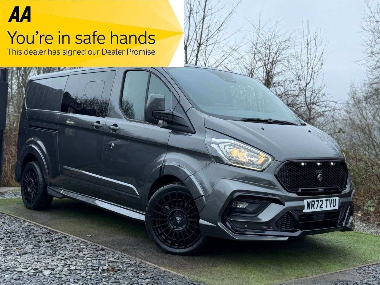 A 2022 FORD TRANSIT CUSTOM 2.0 320 EcoBlue Limited Crew Van Double Cab 5dr Diesel Auto L2 H1 Euro 6 (1 A 2022 FORD TRANSIT CUSTOM 2.0 320 EcoBlue Limited Crew Van Double Cab 5dr Diesel Auto L2 H1 Euro 6 (1