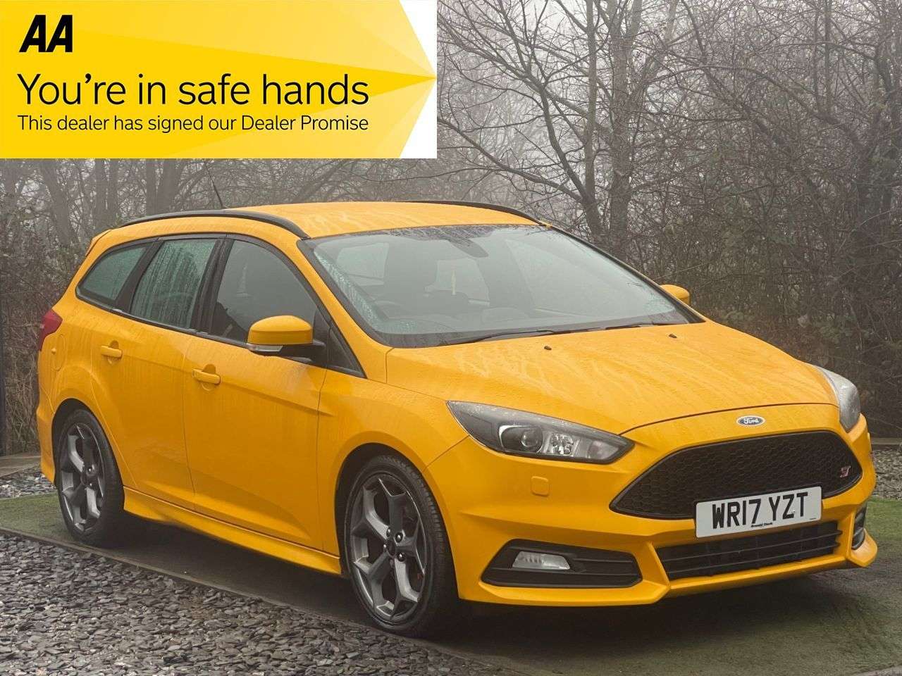 A 2017 FORD FOCUS 2.0 TDCi ST-3 Estate 5dr Diesel Manual Euro 6 (s/s) (185 ps) VERSATILE DIES A 2017 FORD FOCUS 2.0 TDCi ST-3 Estate 5dr Diesel Manual Euro 6 (s/s) (185 ps) VERSATILE DIES