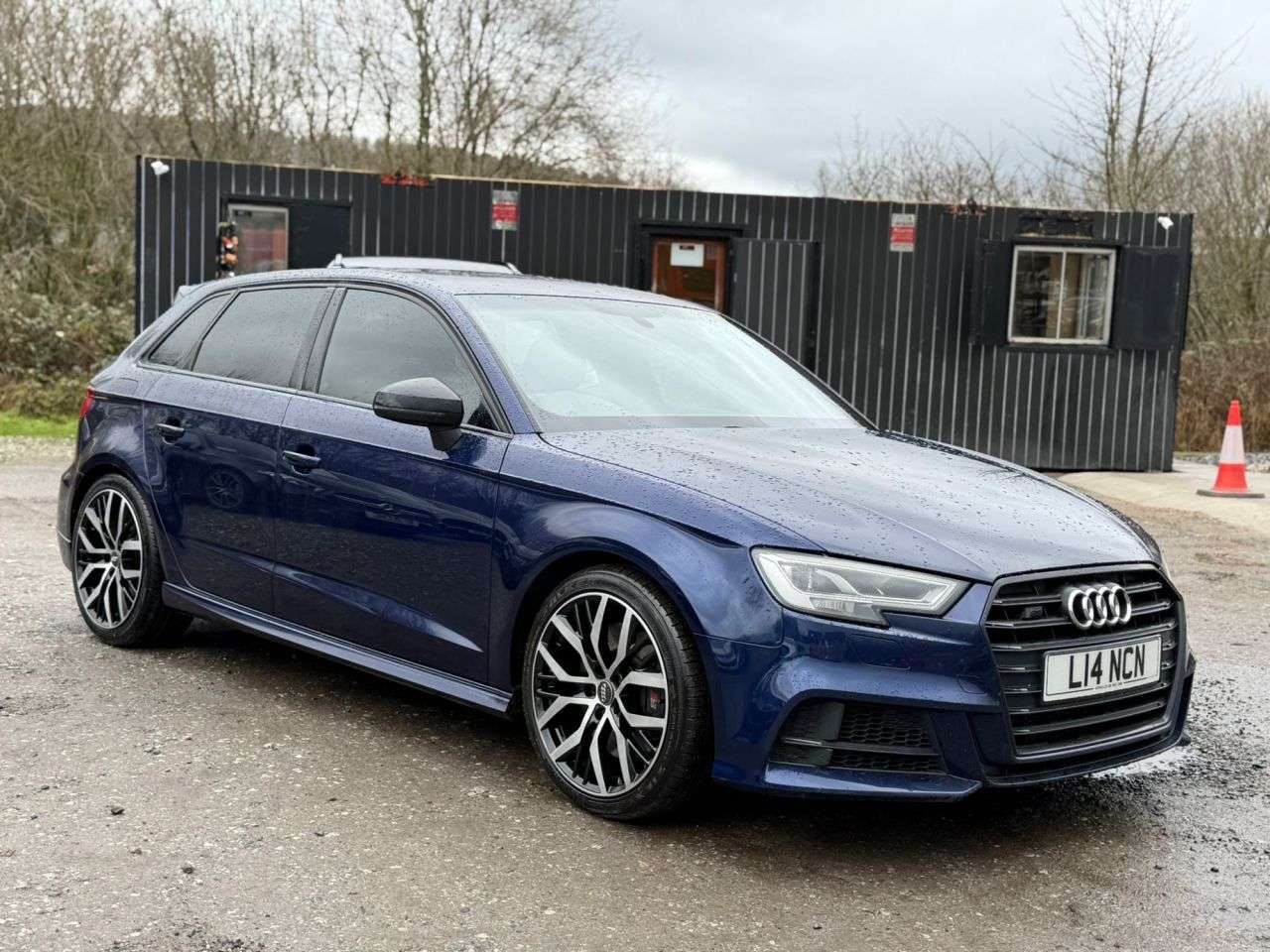 A 2017 AUDI S3 2.0 TFSI Black Edition Sportback 5dr Petrol S Tronic quattro Euro 6 (s/s) ( A 2017 AUDI S3 2.0 TFSI Black Edition Sportback 5dr Petrol S Tronic quattro Euro 6 (s/s) (