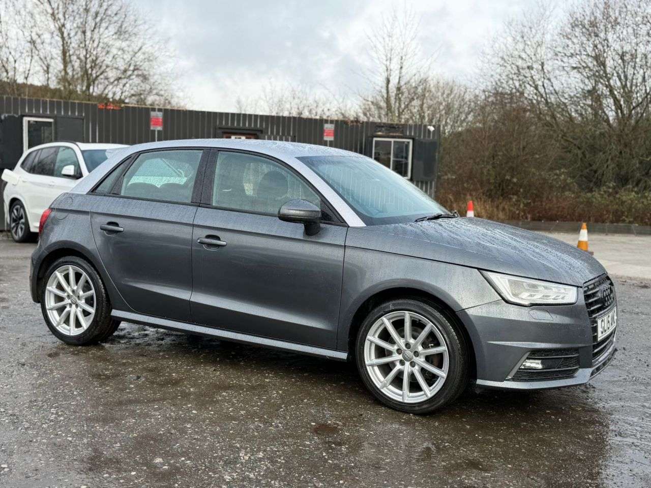 A 2015 AUDI A1 1.4 TFSI S line Sportback 5dr Petrol S Tronic Euro 6 (s/s) (125 ps) REAR PA A 2015 AUDI A1 1.4 TFSI S line Sportback 5dr Petrol S Tronic Euro 6 (s/s) (125 ps) REAR PA
