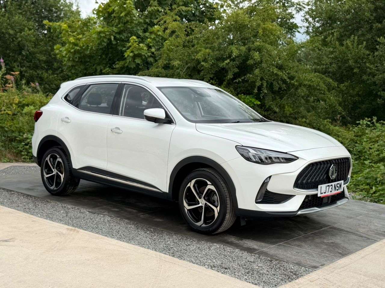 A 2023 MG MG HS 1.5 T-GDI SE SUV 5dr Petrol Manual Euro 6 (s/s) (162 ps) SAT NAV REAR CAMER A 2023 MG MG HS 1.5 T-GDI SE SUV 5dr Petrol Manual Euro 6 (s/s) (162 ps) SAT NAV REAR CAMER