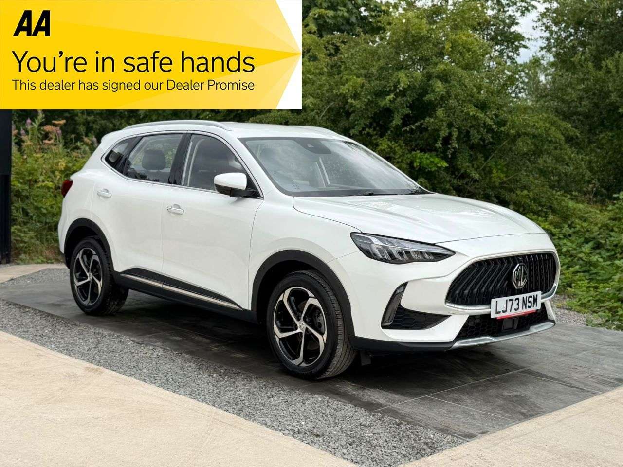 A 2023 MG MG HS 1.5 T-GDI SE SUV 5dr Petrol Manual Euro 6 (s/s) (162 ps) SAT NAV REAR CAMER A 2023 MG MG HS 1.5 T-GDI SE SUV 5dr Petrol Manual Euro 6 (s/s) (162 ps) SAT NAV REAR CAMER