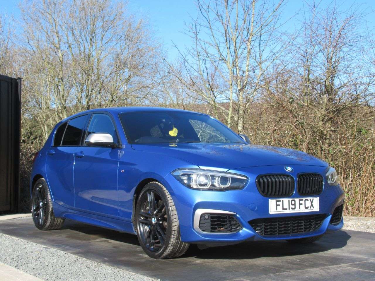 A 2019 BMW 1 SERIES 3.0 M140i GPF Shadow Edition Hatchback 5dr Petrol Auto Euro 6 (s/s) (340 ps A 2019 BMW 1 SERIES 3.0 M140i GPF Shadow Edition Hatchback 5dr Petrol Auto Euro 6 (s/s) (340 ps