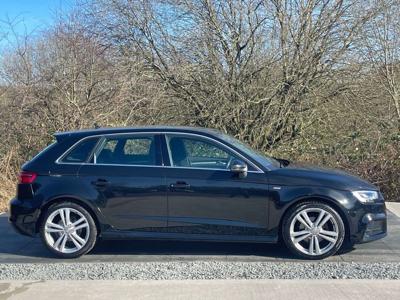 A 2017 AUDI A3 1.6 TDI S line Sportback 5dr Diesel Manual Euro 6 (s/s) (110 ps) SAT NAV BL A 2017 AUDI A3 1.6 TDI S line Sportback 5dr Diesel Manual Euro 6 (s/s) (110 ps) SAT NAV BL