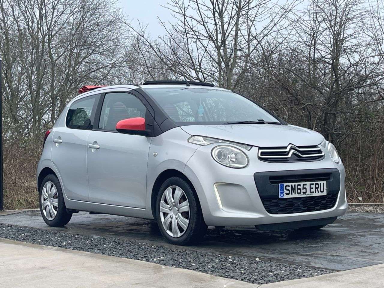 A 2015 CITROEN C1 1.2 PureTech Feel Airscape 5dr Petrol Manual Euro 6 (Euro 6) (82 ps) 6 MONT A 2015 CITROEN C1 1.2 PureTech Feel Airscape 5dr Petrol Manual Euro 6 (Euro 6) (82 ps) 6 MONT
