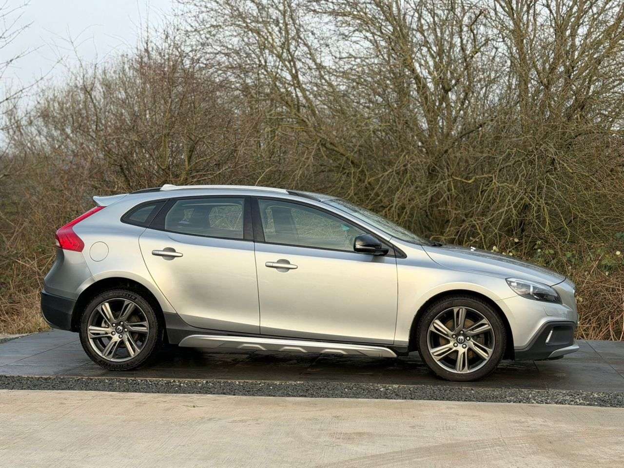 2014 VOLVO V40 CROSS COUNTRY 2014 VOLVO V40 CROSS COUNTRY