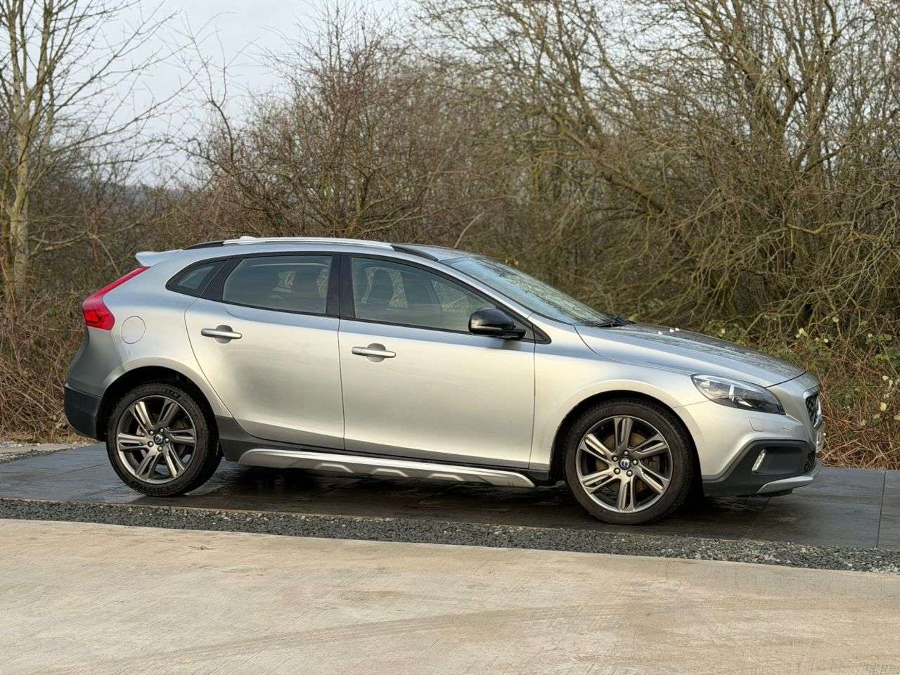2014 VOLVO V40 CROSS COUNTRY 2014 VOLVO V40 CROSS COUNTRY