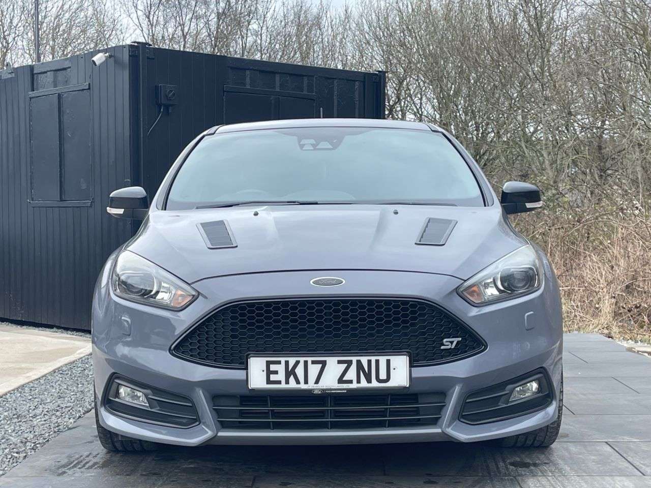 A 2017 FORD FOCUS 2.0T EcoBoost ST-3 Hatchback 5dr Petrol Manual Euro 6 (s/s) (250 ps) BLIND A 2017 FORD FOCUS 2.0T EcoBoost ST-3 Hatchback 5dr Petrol Manual Euro 6 (s/s) (250 ps) BLIND