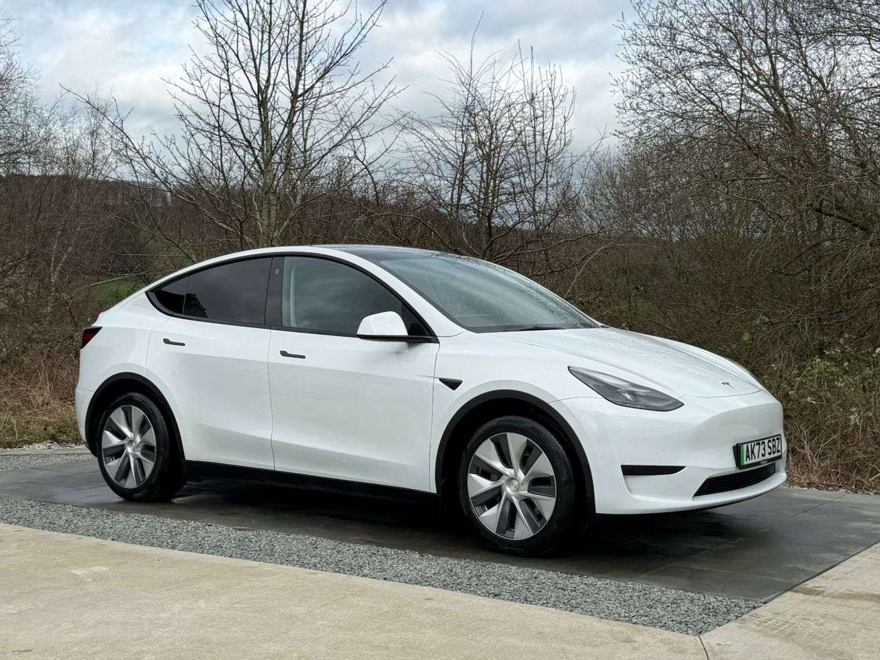 A 2023 TESLA MODEL Y SUV 5dr Electric Auto RWD (346 ps) REAR CAMERA HEATED SEATS A 2023 TESLA MODEL Y SUV 5dr Electric Auto RWD (346 ps) REAR CAMERA HEATED SEATS