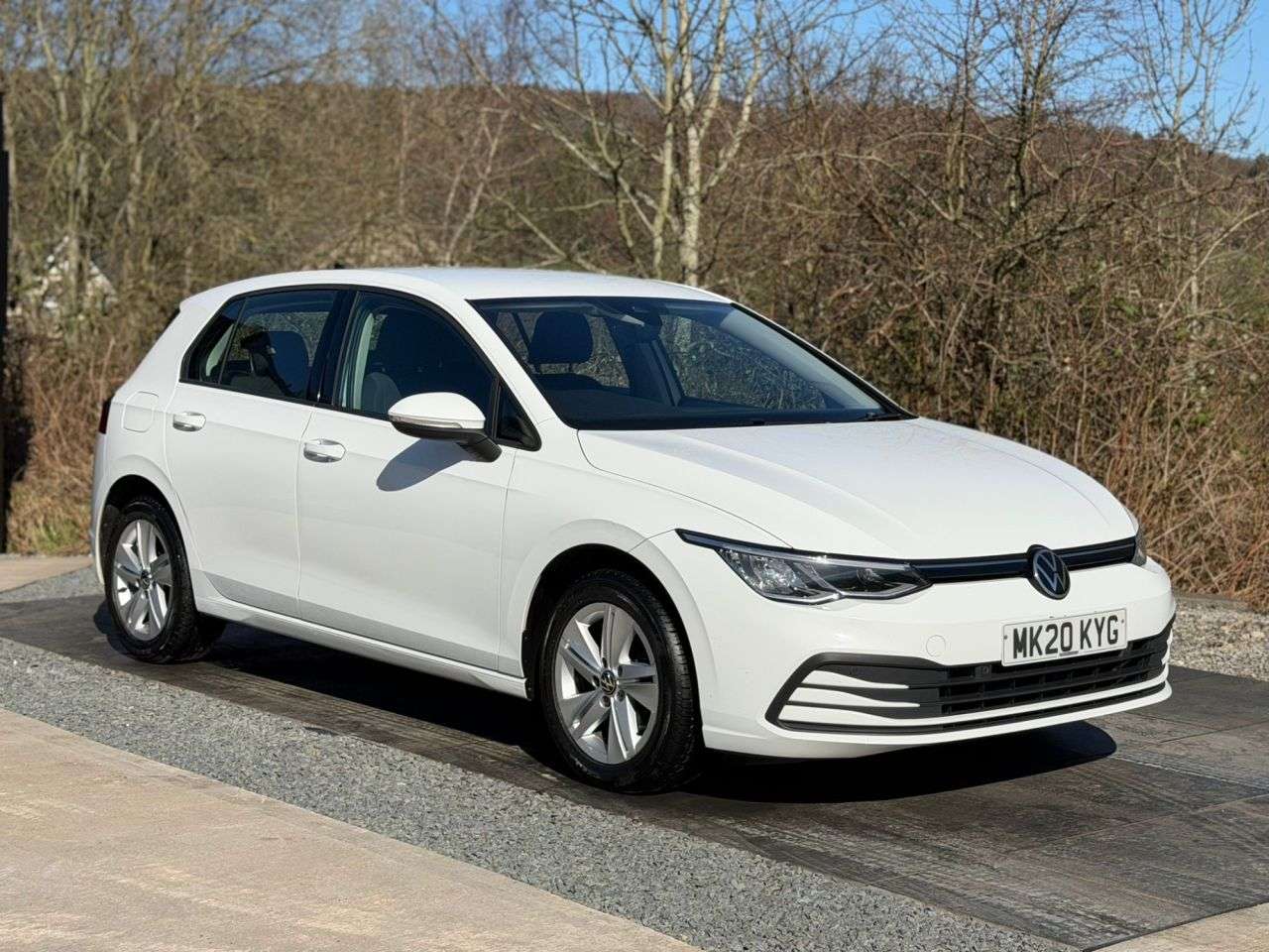 A 2020 VOLKSWAGEN GOLF 1.5 TSI Life Hatchback 5dr Petrol Manual Euro 6 (s/s) (130 ps) SUPER ECONOM A 2020 VOLKSWAGEN GOLF 1.5 TSI Life Hatchback 5dr Petrol Manual Euro 6 (s/s) (130 ps) SUPER ECONOM
