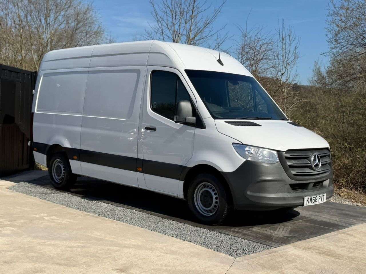 A 2018 MERCEDES-BENZ SPRINTER 2.1 314 CDI Panel Van 5dr Diesel Manual RWD L2 H2 Euro 6 (143 ps) WELL MAIN A 2018 MERCEDES-BENZ SPRINTER 2.1 314 CDI Panel Van 5dr Diesel Manual RWD L2 H2 Euro 6 (143 ps) WELL MAIN