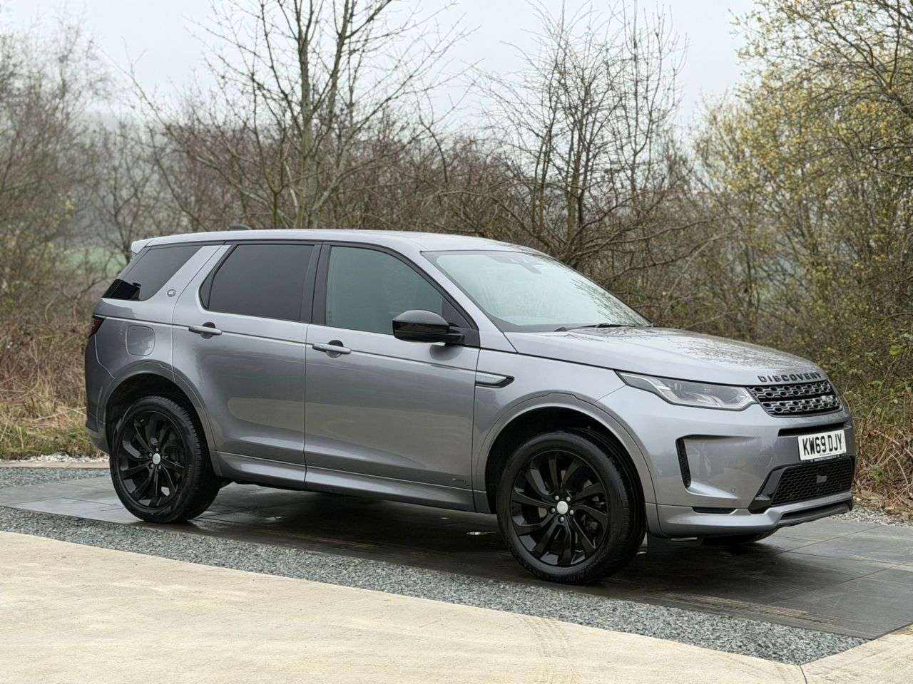 A 2019 LAND ROVER DISCOVERY SPORT 2.0 P250 MHEV R-Dynamic HSE SUV 5dr Petrol Auto 4WD Euro 6 (s/s) (250 ps) H A 2019 LAND ROVER DISCOVERY SPORT 2.0 P250 MHEV R-Dynamic HSE SUV 5dr Petrol Auto 4WD Euro 6 (s/s) (250 ps) H