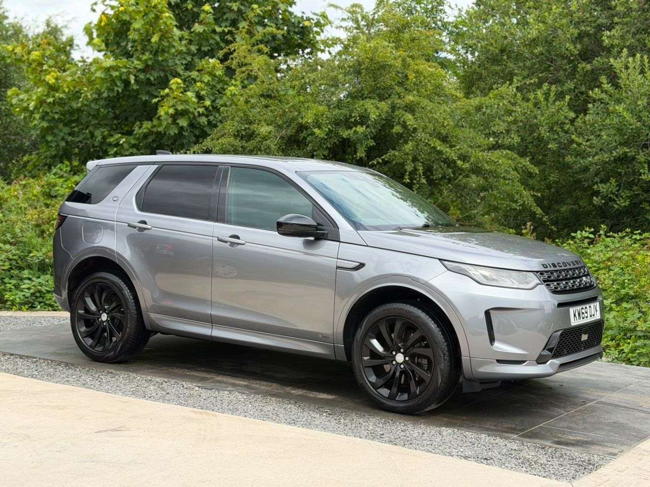 A 2019 LAND ROVER DISCOVERY SPORT 2.0 P250 MHEV R-Dynamic HSE SUV 5dr Petrol Auto 4WD Euro 6 (s/s) (250 ps) H A 2019 LAND ROVER DISCOVERY SPORT 2.0 P250 MHEV R-Dynamic HSE SUV 5dr Petrol Auto 4WD Euro 6 (s/s) (250 ps) H