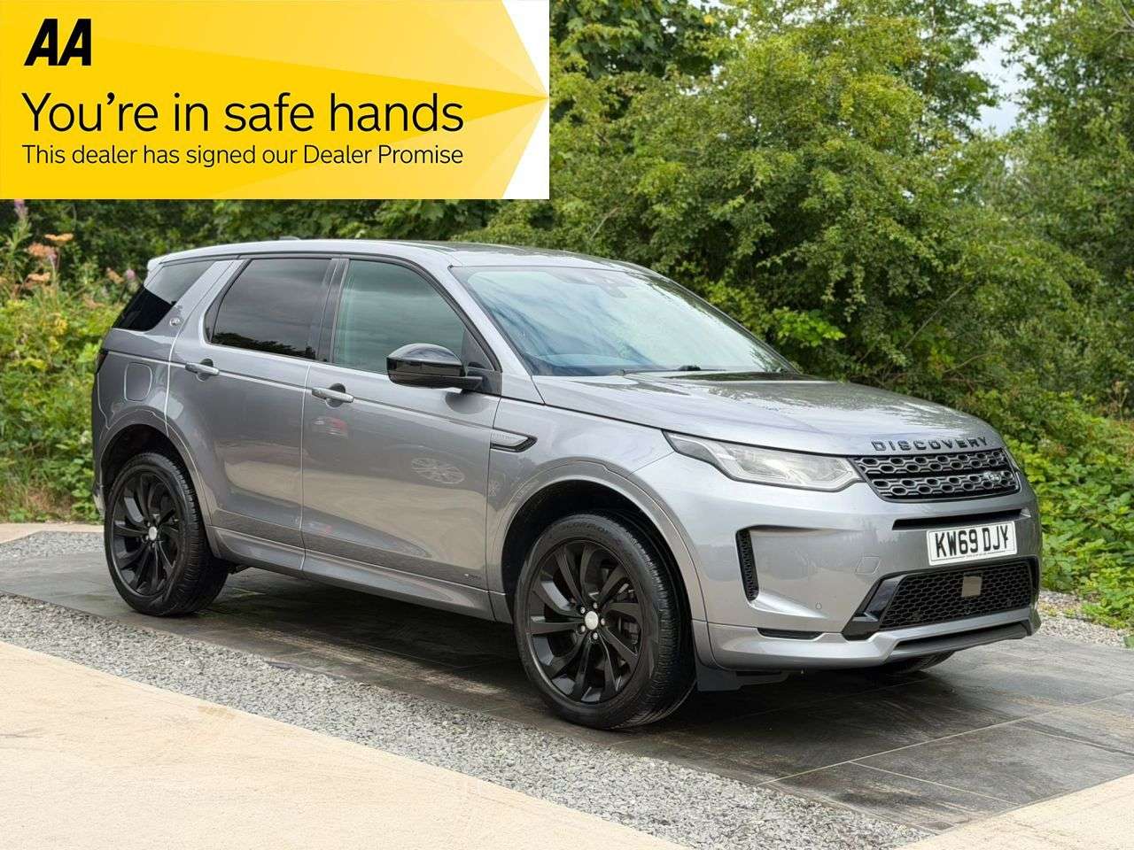 A 2019 LAND ROVER DISCOVERY SPORT 2.0 P250 MHEV R-Dynamic HSE SUV 5dr Petrol Auto 4WD Euro 6 (s/s) (250 ps) H A 2019 LAND ROVER DISCOVERY SPORT 2.0 P250 MHEV R-Dynamic HSE SUV 5dr Petrol Auto 4WD Euro 6 (s/s) (250 ps) H