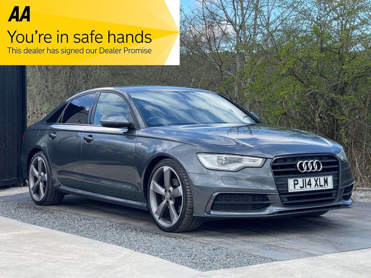 A 2014 AUDI A6 SALOON 2.0 TDI ultra Black Edition Saloon 4dr Diesel S Tronic Euro 6 (s/s) (190 ps A 2014 AUDI A6 SALOON 2.0 TDI ultra Black Edition Saloon 4dr Diesel S Tronic Euro 6 (s/s) (190 ps