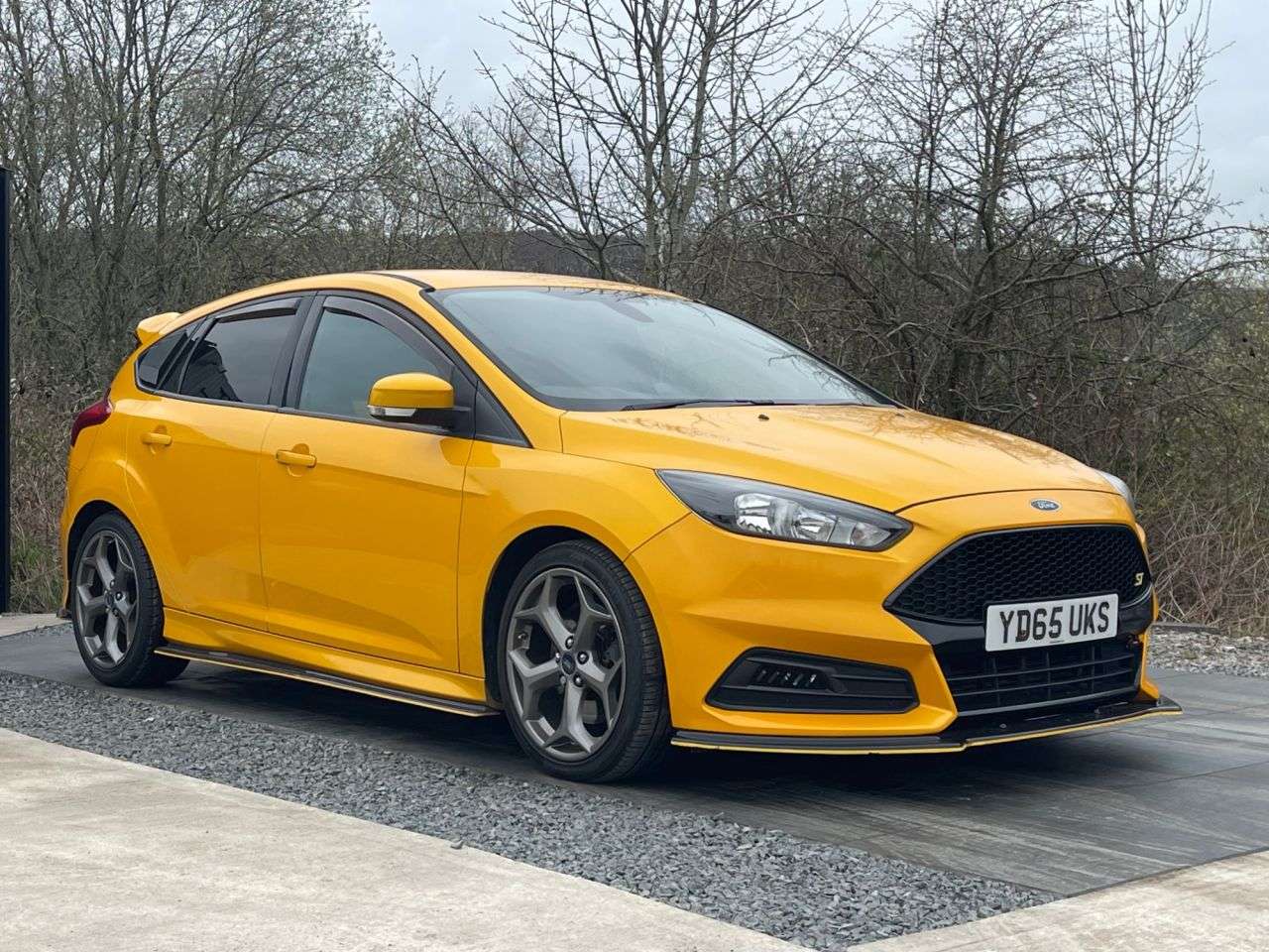 A 2015 FORD FOCUS 2.0T EcoBoost ST-2 Hatchback 5dr Petrol Manual Euro 6 (s/s) (250 ps) EXCELL A 2015 FORD FOCUS 2.0T EcoBoost ST-2 Hatchback 5dr Petrol Manual Euro 6 (s/s) (250 ps) EXCELL