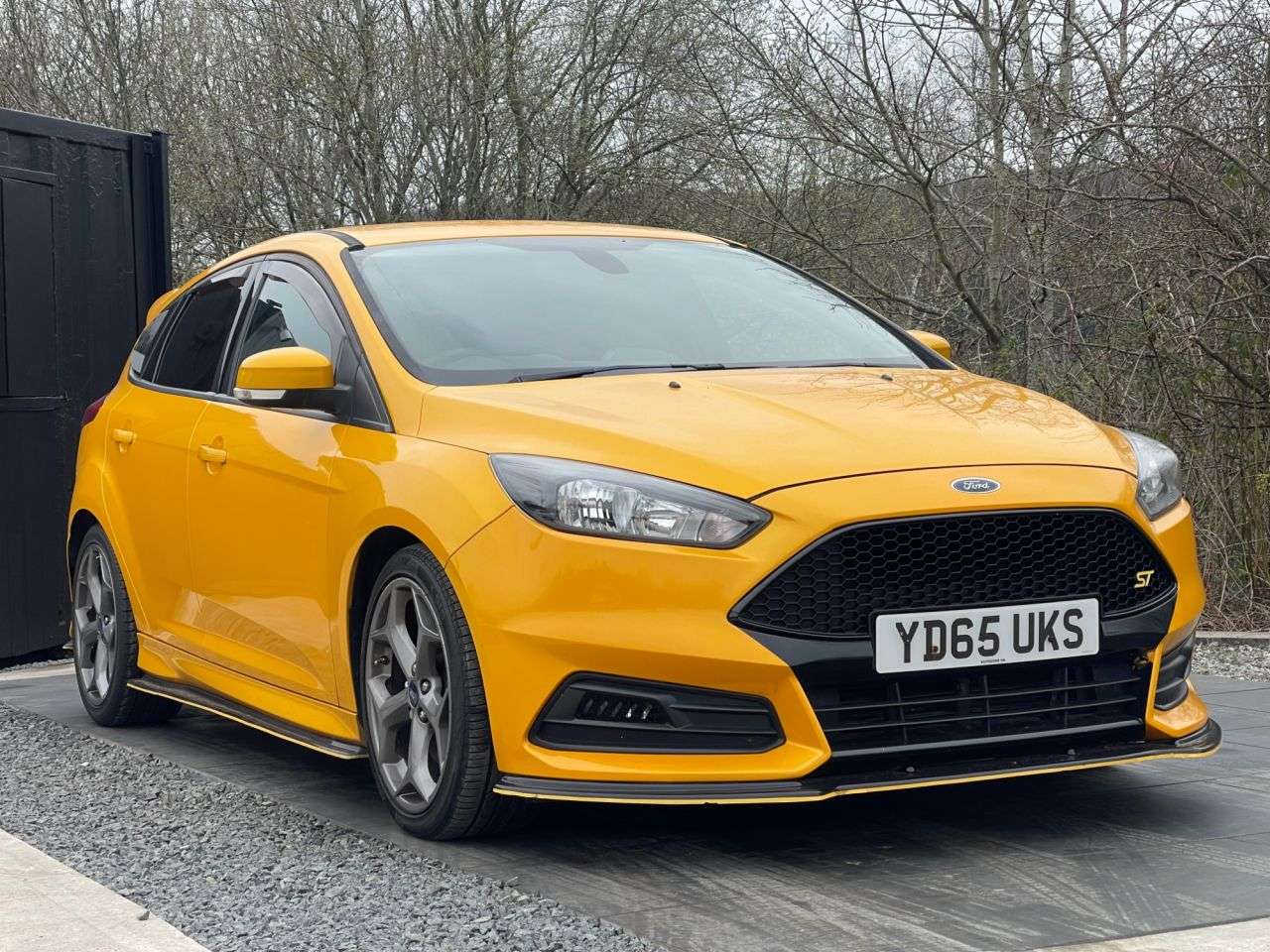 A 2015 FORD FOCUS 2.0T EcoBoost ST-2 Hatchback 5dr Petrol Manual Euro 6 (s/s) (250 ps) EXCELL A 2015 FORD FOCUS 2.0T EcoBoost ST-2 Hatchback 5dr Petrol Manual Euro 6 (s/s) (250 ps) EXCELL