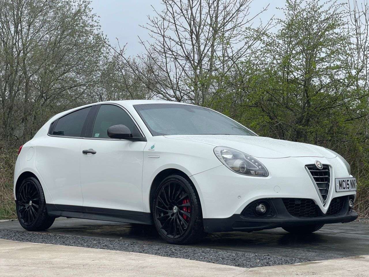 A 2015 ALFA ROMEO GIULIETTA 1750 TBi Quadrifoglio Verde Hatchback 5dr Petrol TCT Euro 6 (s/s) (240 bhp) A 2015 ALFA ROMEO GIULIETTA 1750 TBi Quadrifoglio Verde Hatchback 5dr Petrol TCT Euro 6 (s/s) (240 bhp)