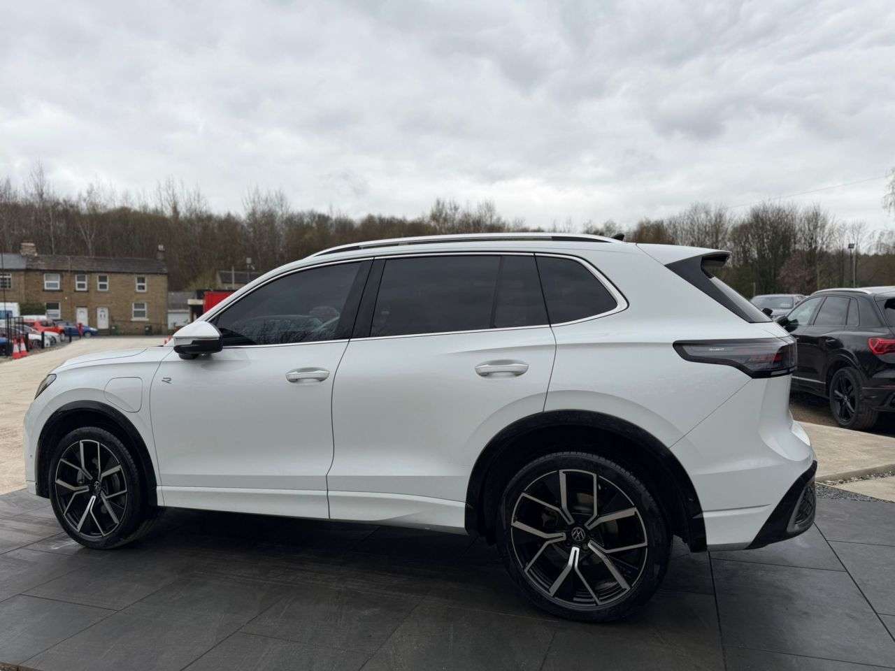 2024 VOLKSWAGEN TIGUAN 2024 VOLKSWAGEN TIGUAN