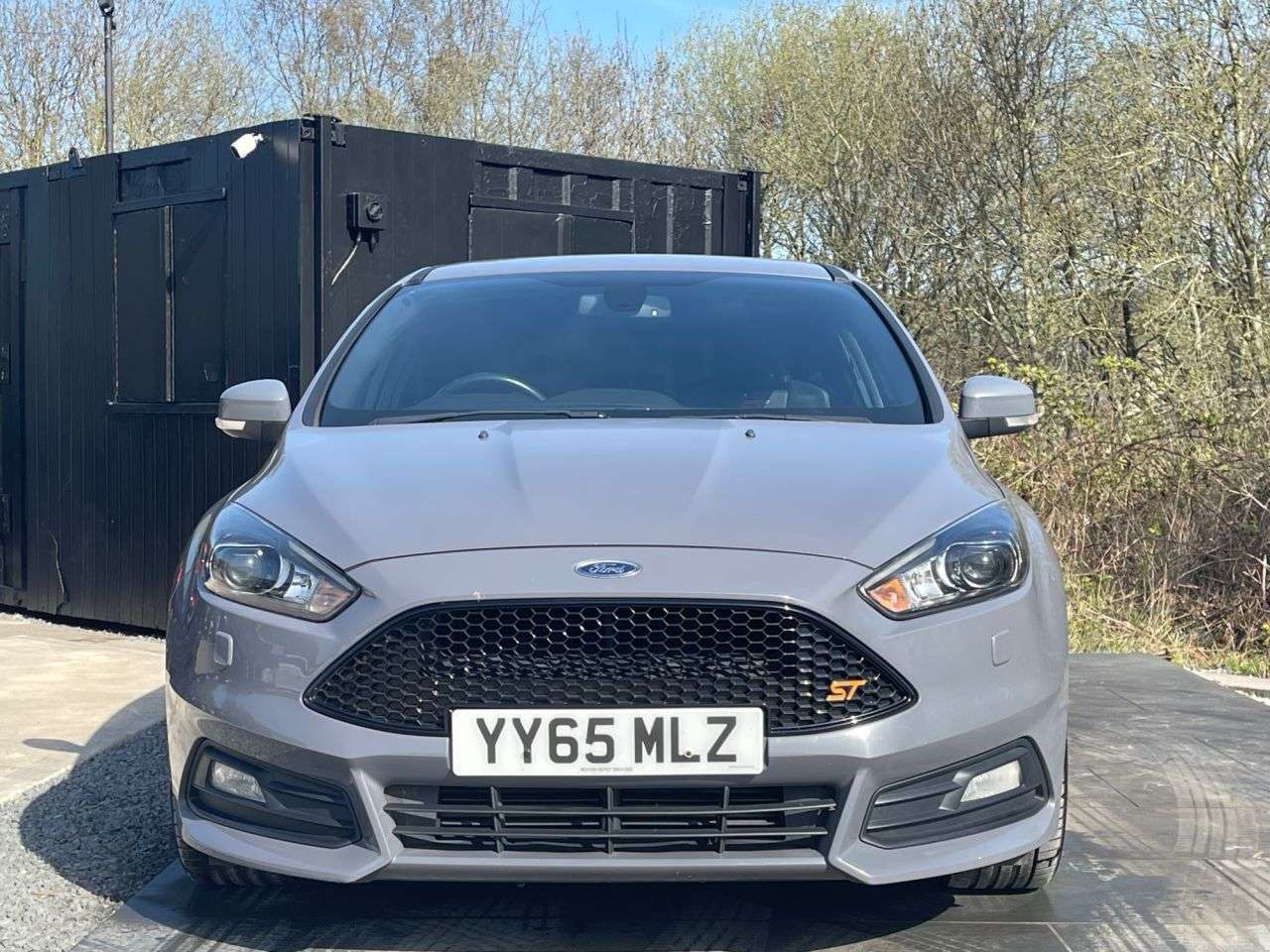 A 2015 FORD FOCUS 2.0T EcoBoost ST-3 Hatchback 5dr Petrol Manual Euro 6 (s/s) (250 ps) A 2015 FORD FOCUS 2.0T EcoBoost ST-3 Hatchback 5dr Petrol Manual Euro 6 (s/s) (250 ps)