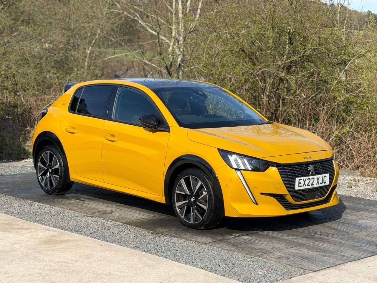 A 2022 PEUGEOT 208 1.2 PureTech GT Hatchback 5dr Petrol EAT Euro 6 (s/s) (130 ps) SAT NAV CRUI A 2022 PEUGEOT 208 1.2 PureTech GT Hatchback 5dr Petrol EAT Euro 6 (s/s) (130 ps) SAT NAV CRUI